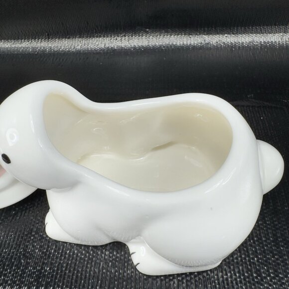 Global Designs Connections White Ceramic Bunny Rabbit Canister Jar Container Lid - Picture 5 of 9